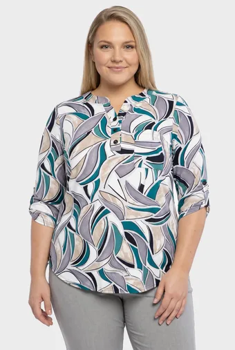 Tmavomodrá a biela blúzka