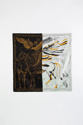 Čiernobiela šatka s motívom Pegasa